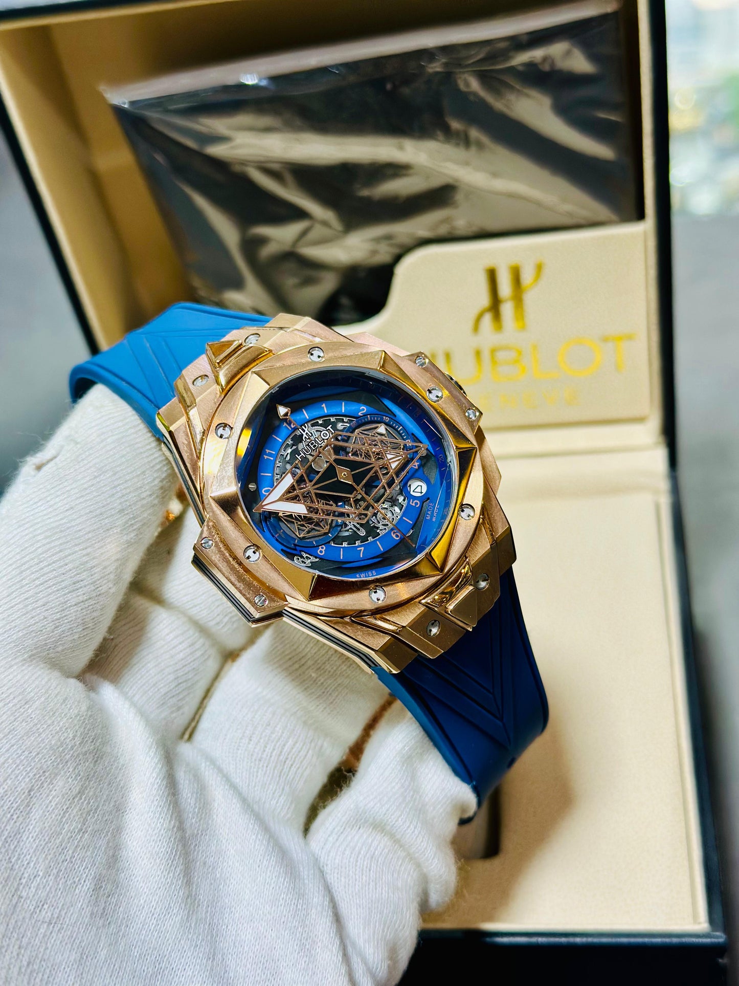 Hublot Big Bang Sang Bleu II – King Gold Super Clone