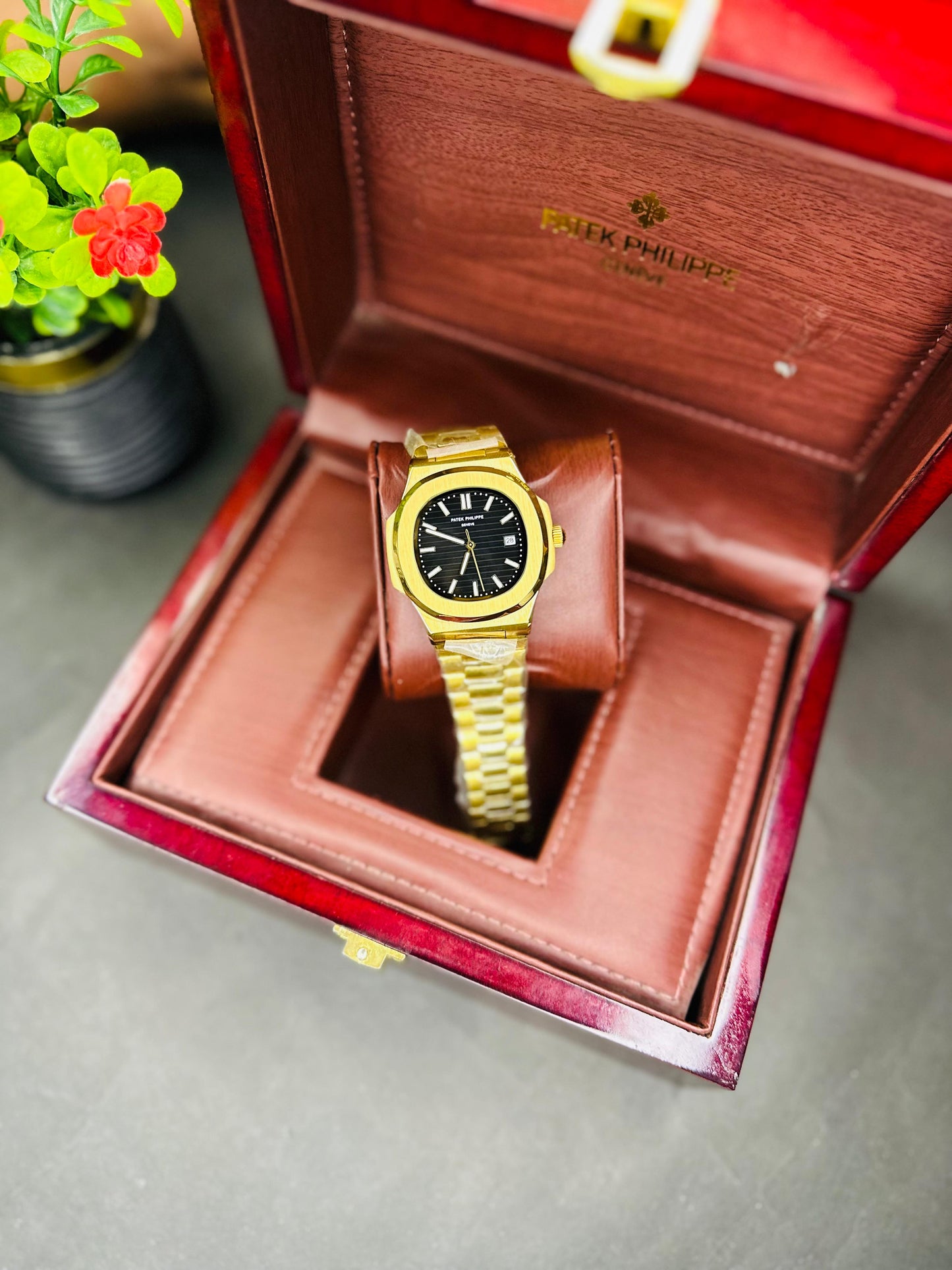 Patek Philippe Genève – Gold Edition Master Copy Automatic With Original Box