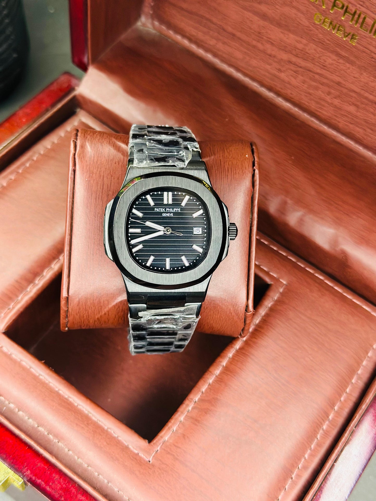 Patek Philippe Genève Black Edition – Automatic Master Copy With Original Box