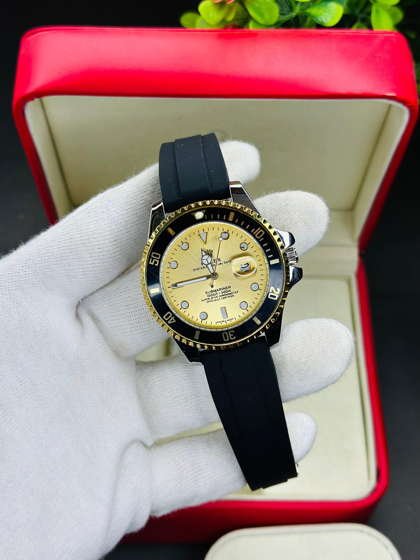 Rolex Submariner Style Date – Luxury