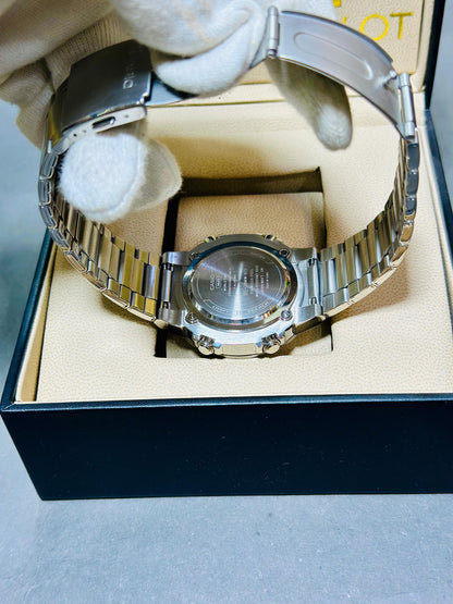Casio AMW-870D-1AVDF – Analog Digital Men’s Watch