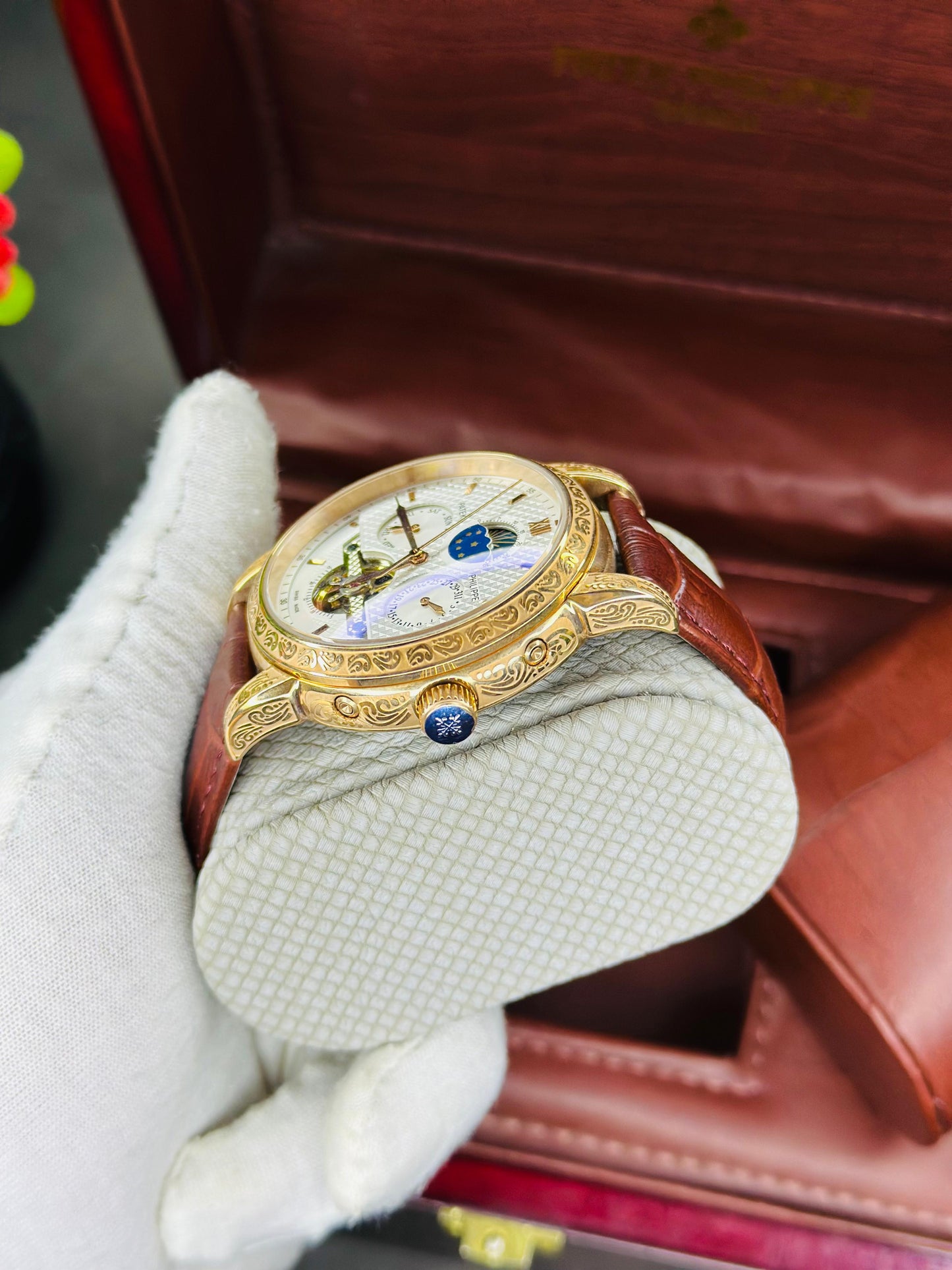 Patek Philippe Genève – Automatic Gold Edition Men’s Watch